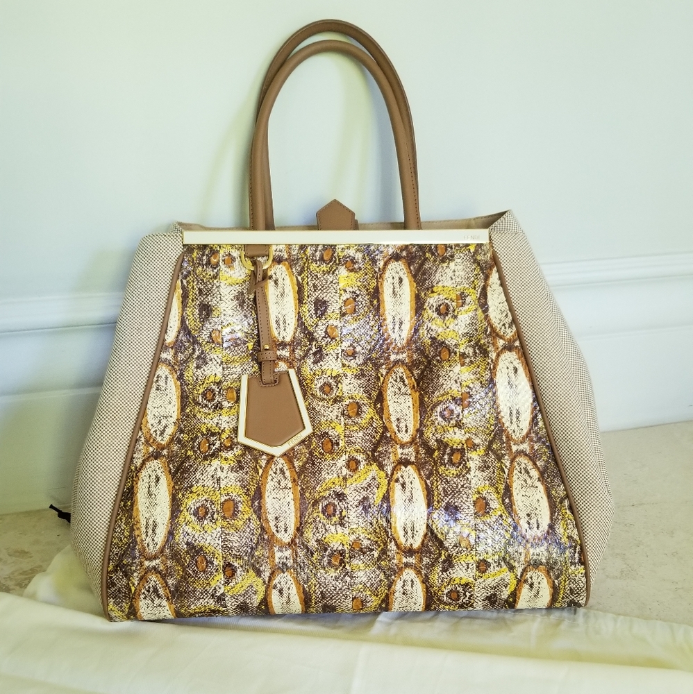 FENDI phyton/linen hand bag made in Italy mint